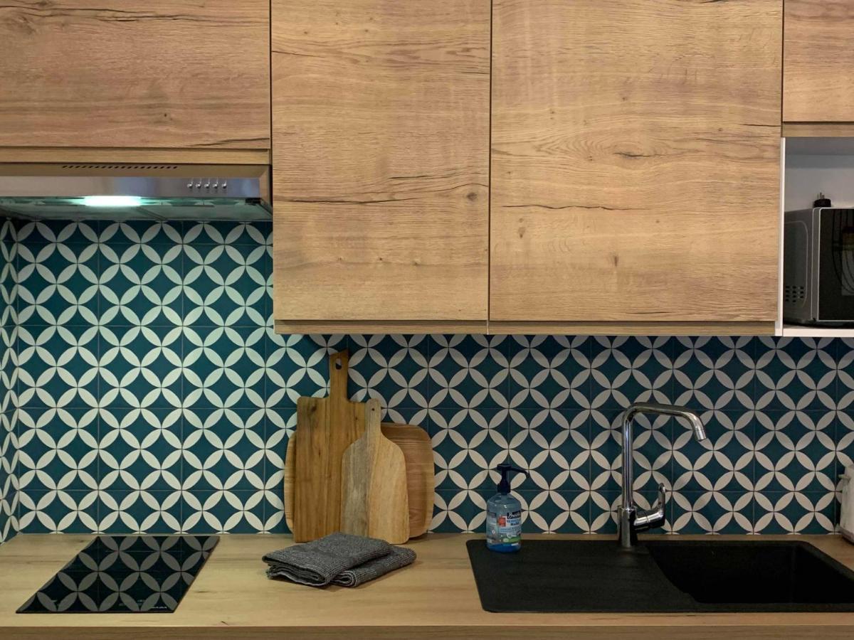 Le Cabanon De Livia Avec Piscine Privee Villa Cucuron Exteriör bild