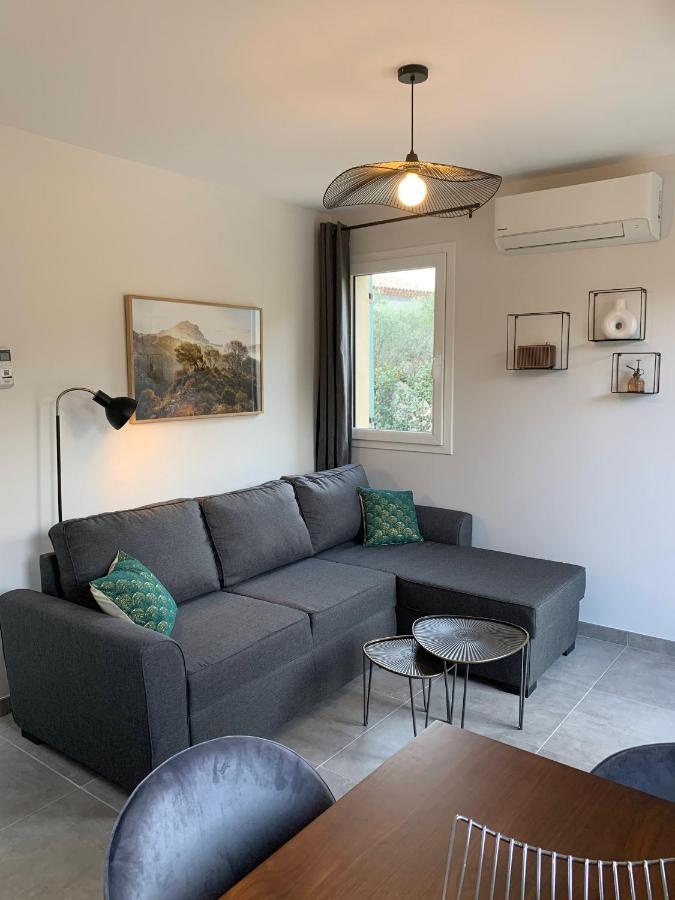 Le Cabanon De Livia Avec Piscine Privee Villa Cucuron Exteriör bild