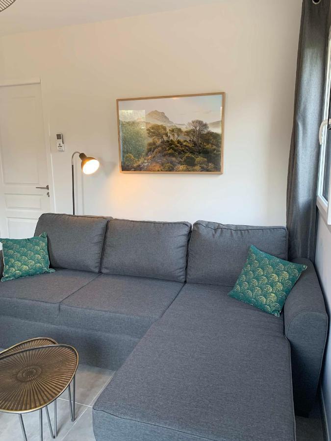 Le Cabanon De Livia Avec Piscine Privee Villa Cucuron Exteriör bild