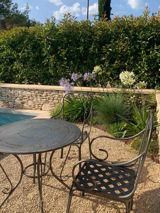 Le Cabanon De Livia Avec Piscine Privee Villa Cucuron Exteriör bild