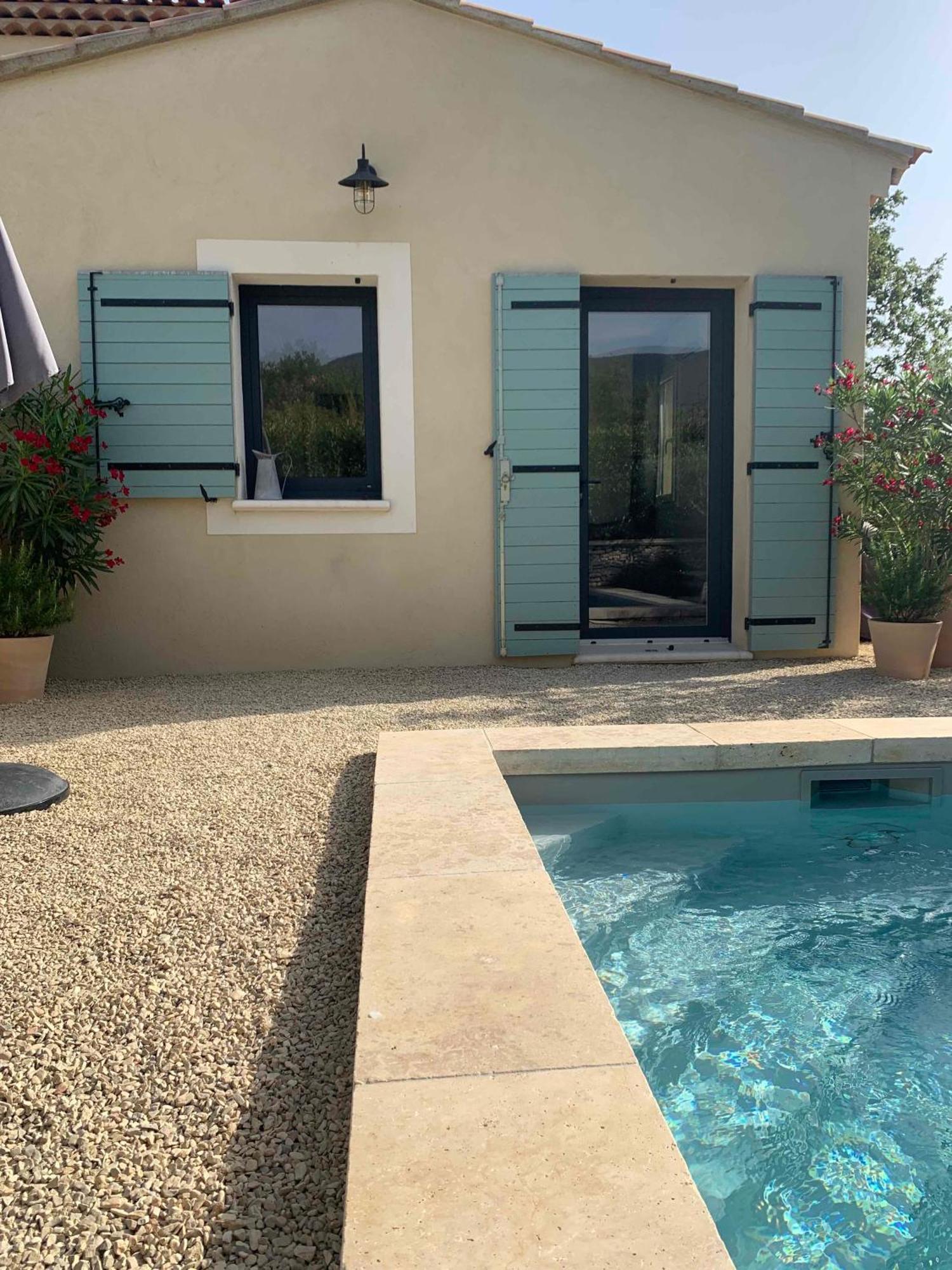 Le Cabanon De Livia Avec Piscine Privee Villa Cucuron Exteriör bild